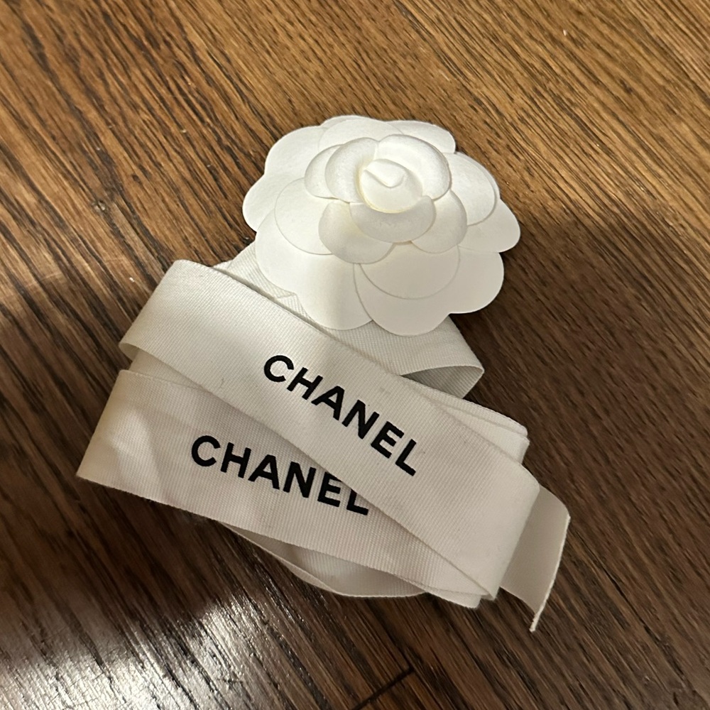 Chanel Gift ribbon with Camille